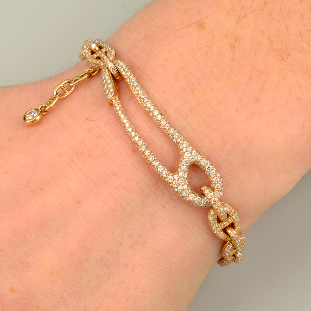 Over £1 million sold in jewellery bonanza at Fellows 1 hermes