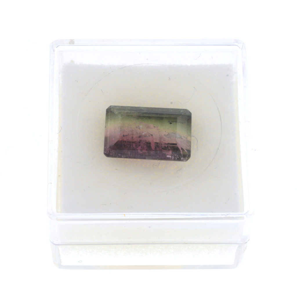 Rectangular-shape bi-colour tourmaline, 4.55ct