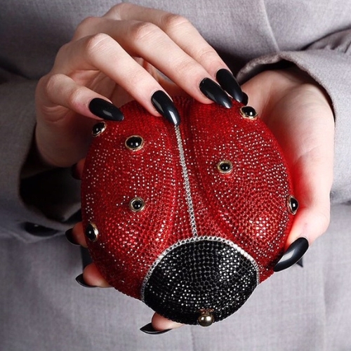The Legacy of Judith Leiber: A Pioneer in Luxury Handbags and Minaudières