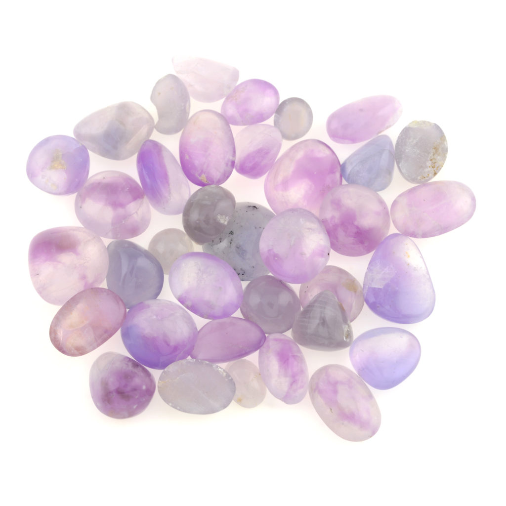 Assorted vari-shape hackmanite, 40.55ct