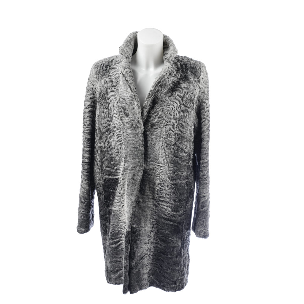 Lilly e Violetta fur coat
