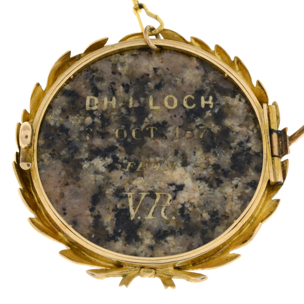 back of the brooch